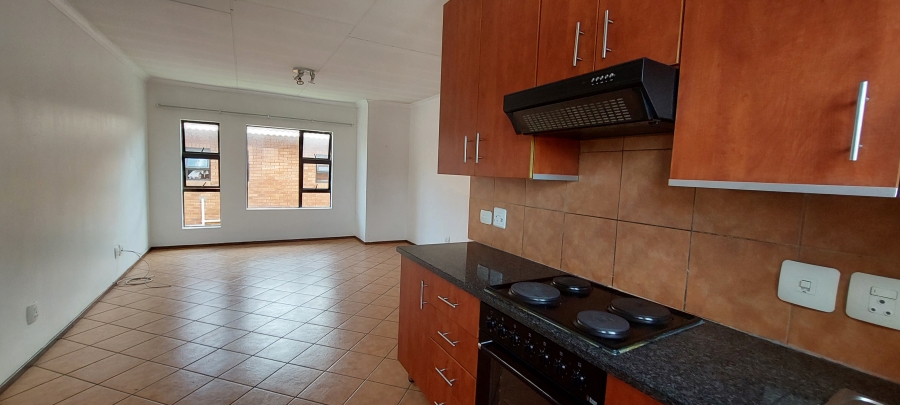 To Let 2 Bedroom Property for Rent in Albertsdal Gauteng