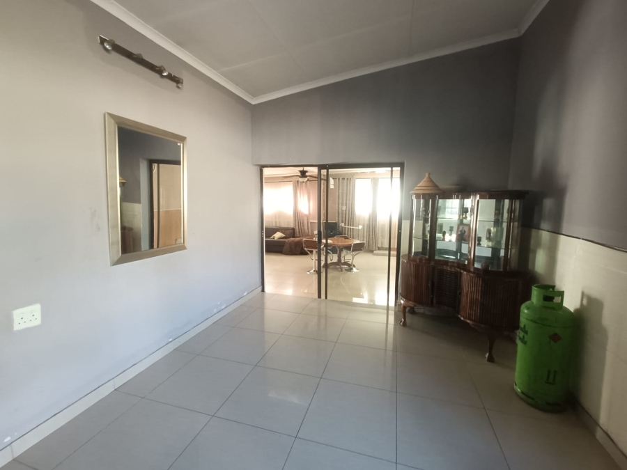 3 Bedroom Property for Sale in Rothdene Gauteng