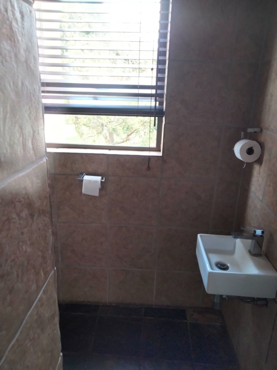 6 Bedroom Property for Sale in Kenmare Gauteng