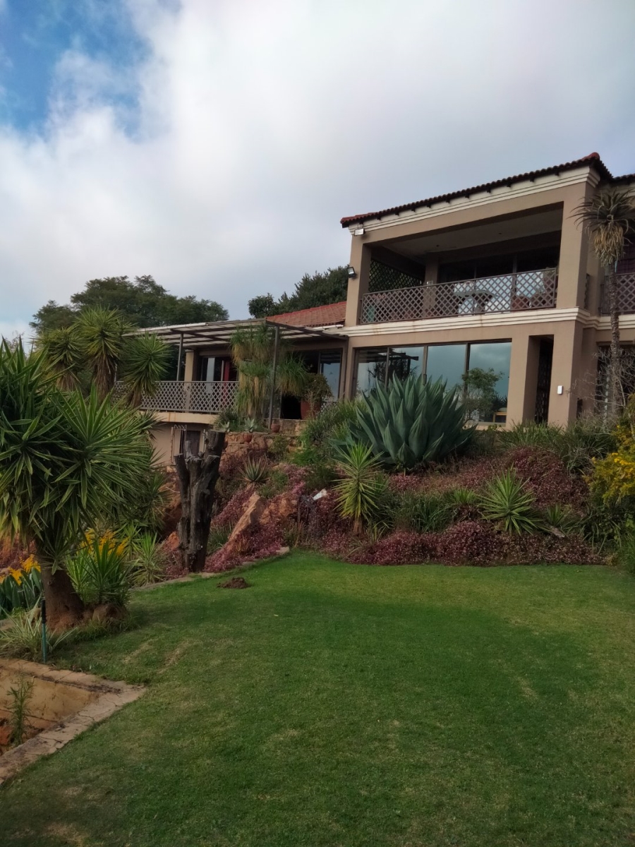 6 Bedroom Property for Sale in Kenmare Gauteng