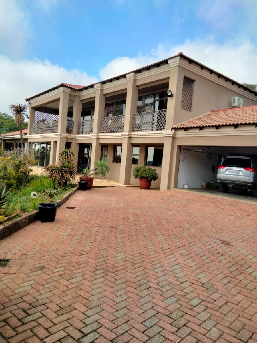 6 Bedroom Property for Sale in Kenmare Gauteng