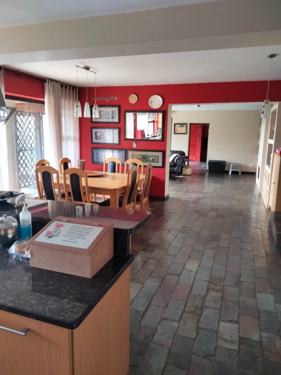 6 Bedroom Property for Sale in Kenmare Gauteng