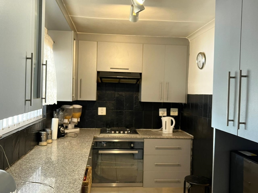 To Let 3 Bedroom Property for Rent in Bloubosrand Gauteng