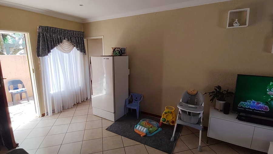 2 Bedroom Property for Sale in Annlin Gauteng