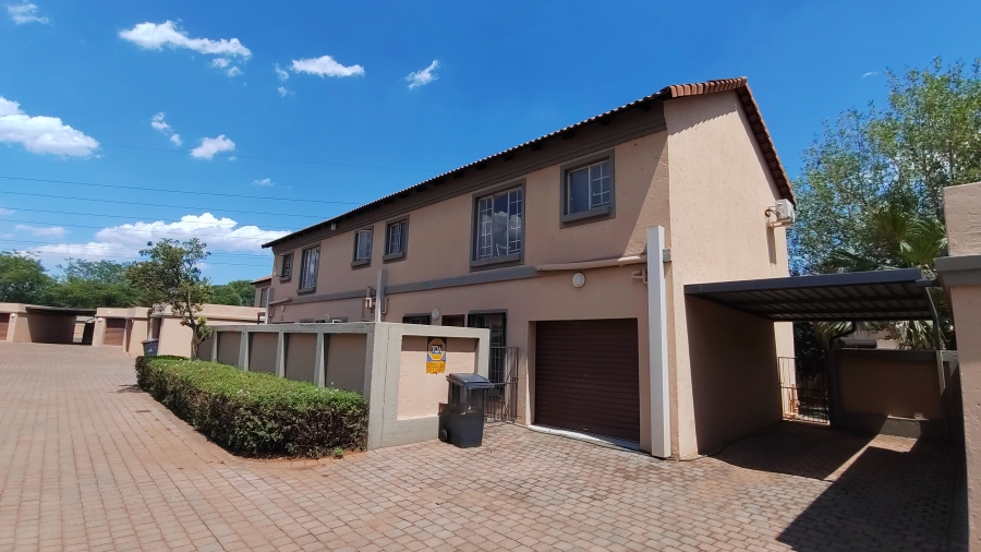 2 Bedroom Property for Sale in Annlin Gauteng