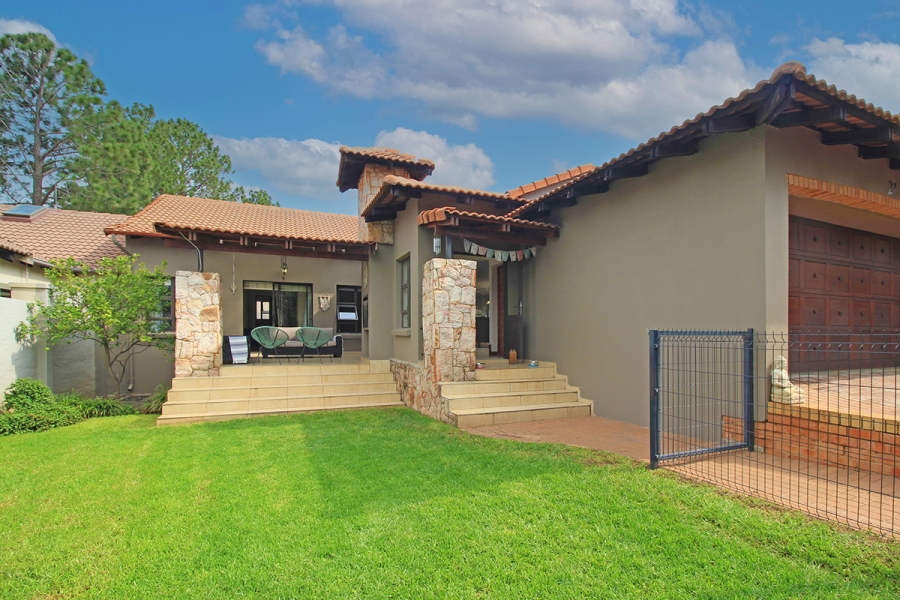 3 Bedroom Property for Sale in Lakeside Gauteng