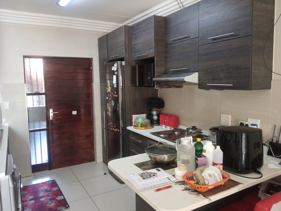 3 Bedroom Property for Sale in Eveleigh Gauteng