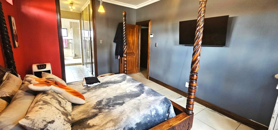 4 Bedroom Property for Sale in Pierre Van Ryneveld Gauteng