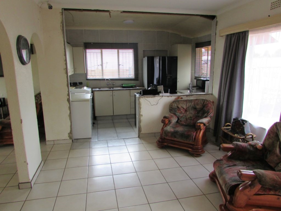 3 Bedroom Property for Sale in Westonaria Gauteng