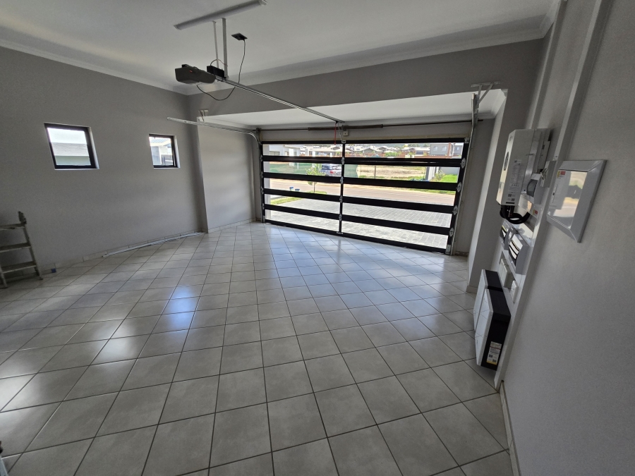 To Let 5 Bedroom Property for Rent in Six Fountains Residential Estate Gauteng