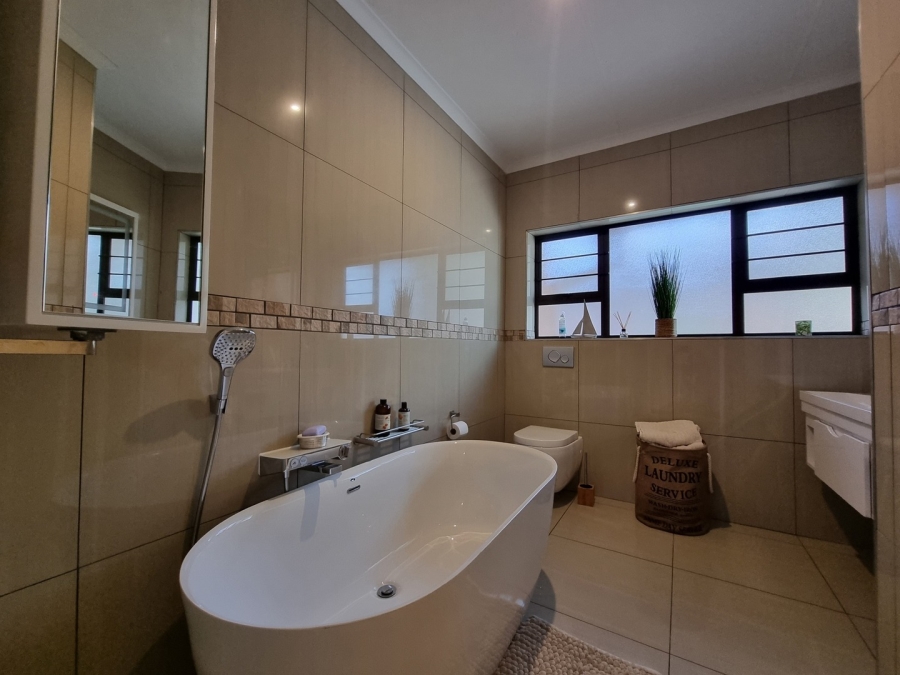 3 Bedroom Property for Sale in Sunward Park Gauteng