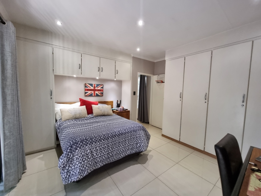 3 Bedroom Property for Sale in Sunward Park Gauteng