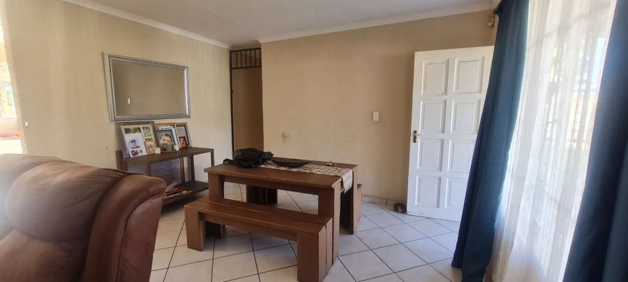 To Let 3 Bedroom Property for Rent in Minnebron Gauteng