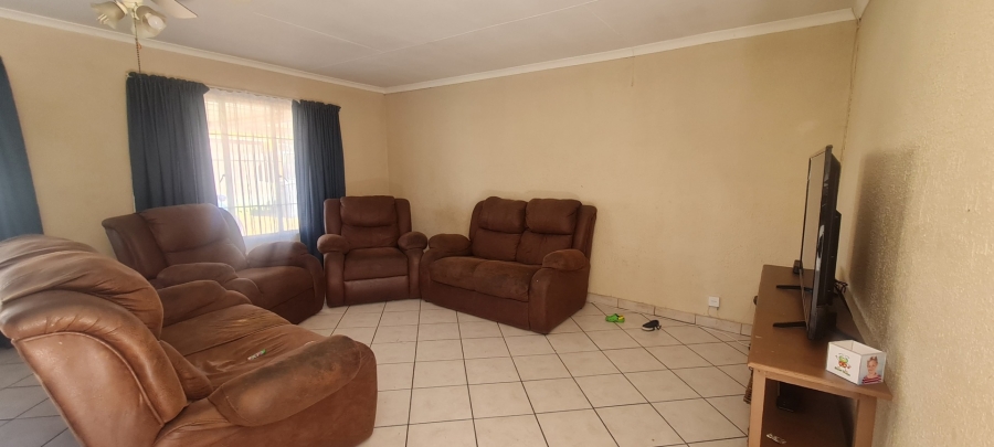 To Let 3 Bedroom Property for Rent in Minnebron Gauteng