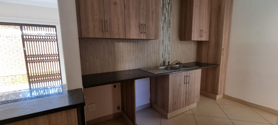 To Let 3 Bedroom Property for Rent in Olympus AH Gauteng