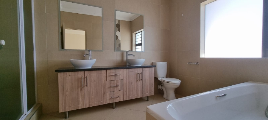 To Let 3 Bedroom Property for Rent in Olympus AH Gauteng