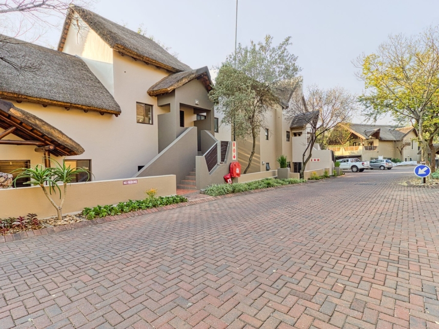 To Let 1 Bedroom Property for Rent in Douglasdale Gauteng