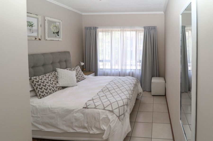 To Let 2 Bedroom Property for Rent in Lonehill Gauteng