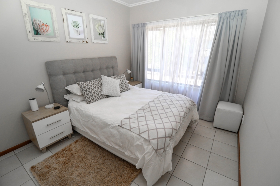 To Let 2 Bedroom Property for Rent in Lonehill Gauteng