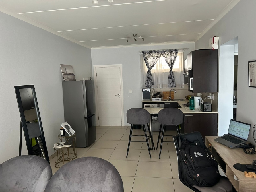 To Let 1 Bedroom Property for Rent in Fourways Gauteng