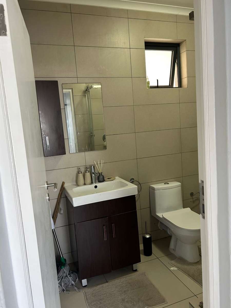 To Let 1 Bedroom Property for Rent in Fourways Gauteng