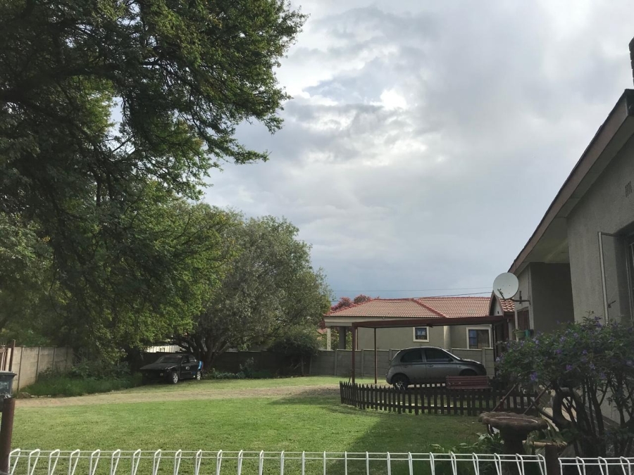 4 Bedroom Property for Sale in Witpoortjie Gauteng