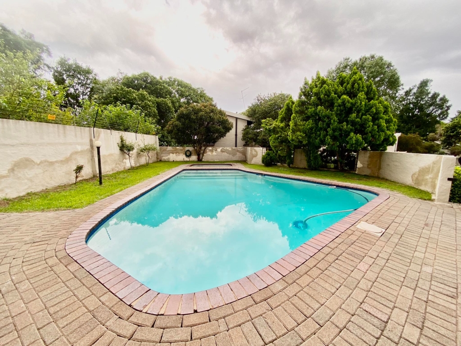 To Let 2 Bedroom Property for Rent in Sandton Central Gauteng