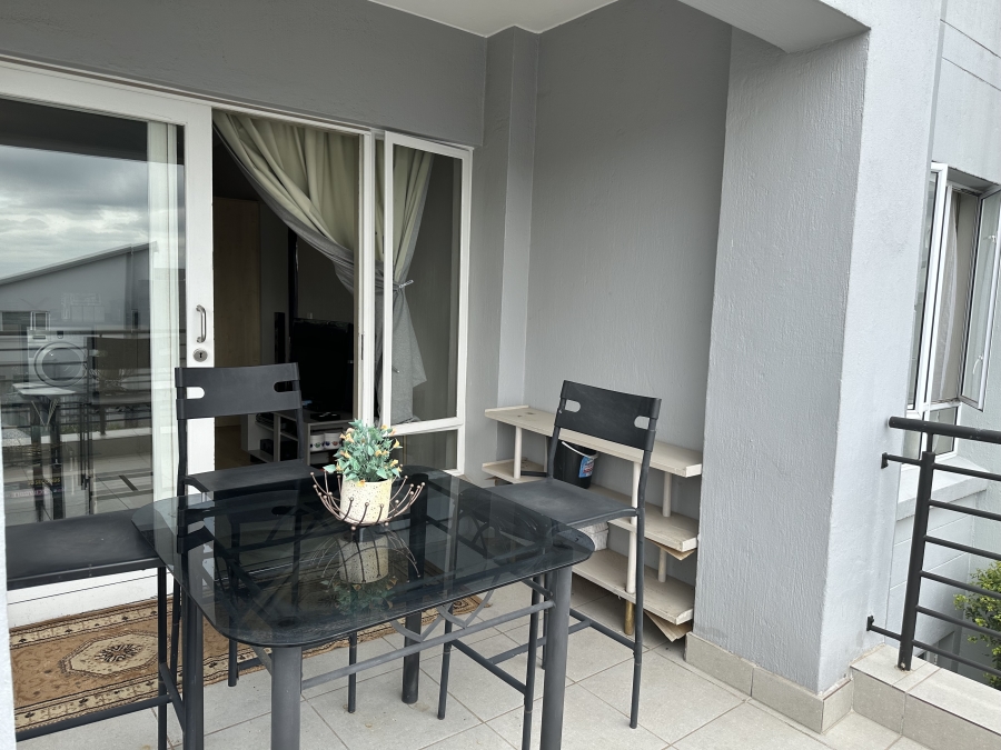 To Let 2 Bedroom Property for Rent in Broadacres Gauteng