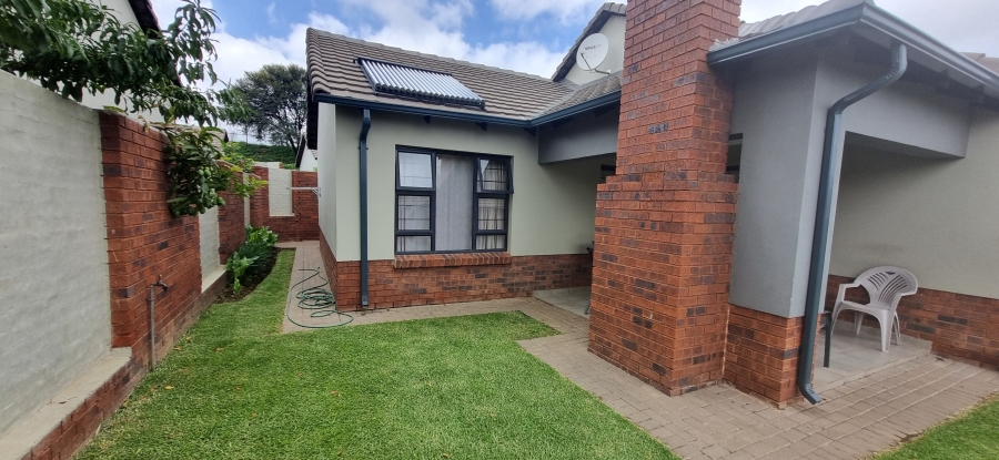 3 Bedroom Property for Sale in Amberfield Gauteng