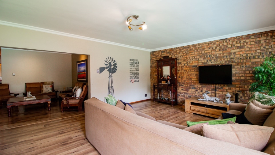 3 Bedroom Property for Sale in Pierre Van Ryneveld Gauteng