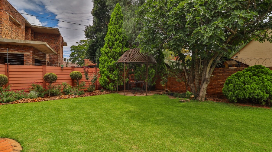 3 Bedroom Property for Sale in Pierre Van Ryneveld Gauteng