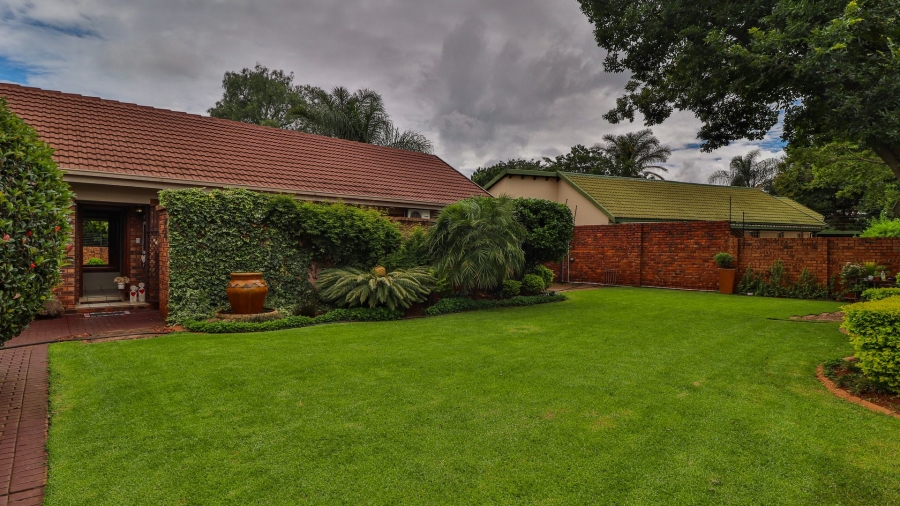 3 Bedroom Property for Sale in Pierre Van Ryneveld Gauteng