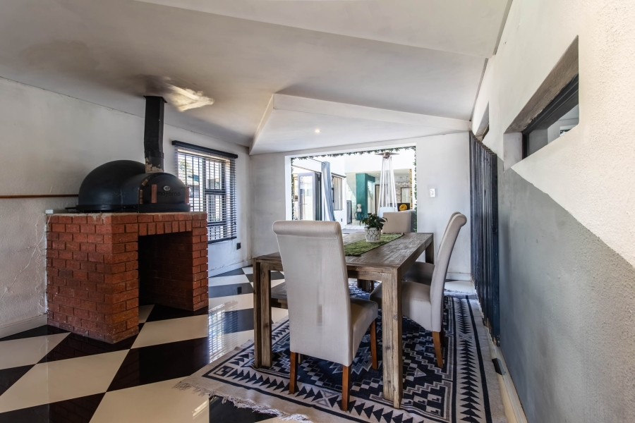 4 Bedroom Property for Sale in Liefde en Vrede Gauteng