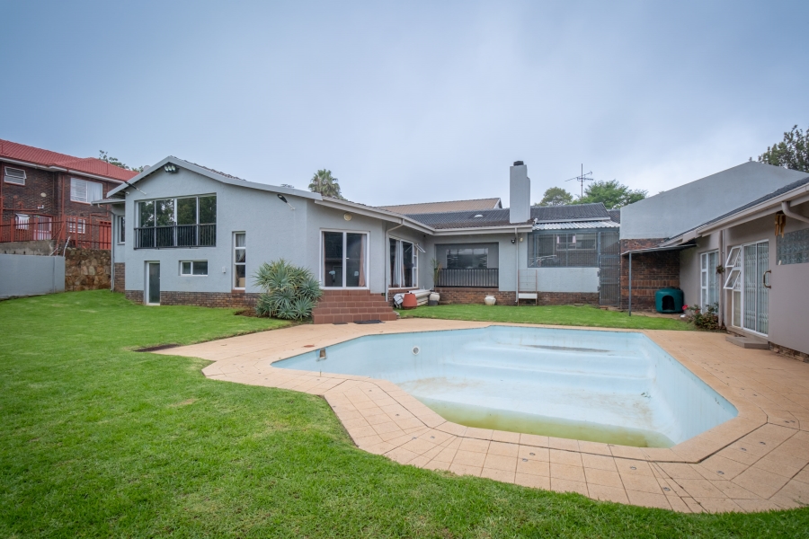 4 Bedroom Property for Sale in Rant En Dal Gauteng