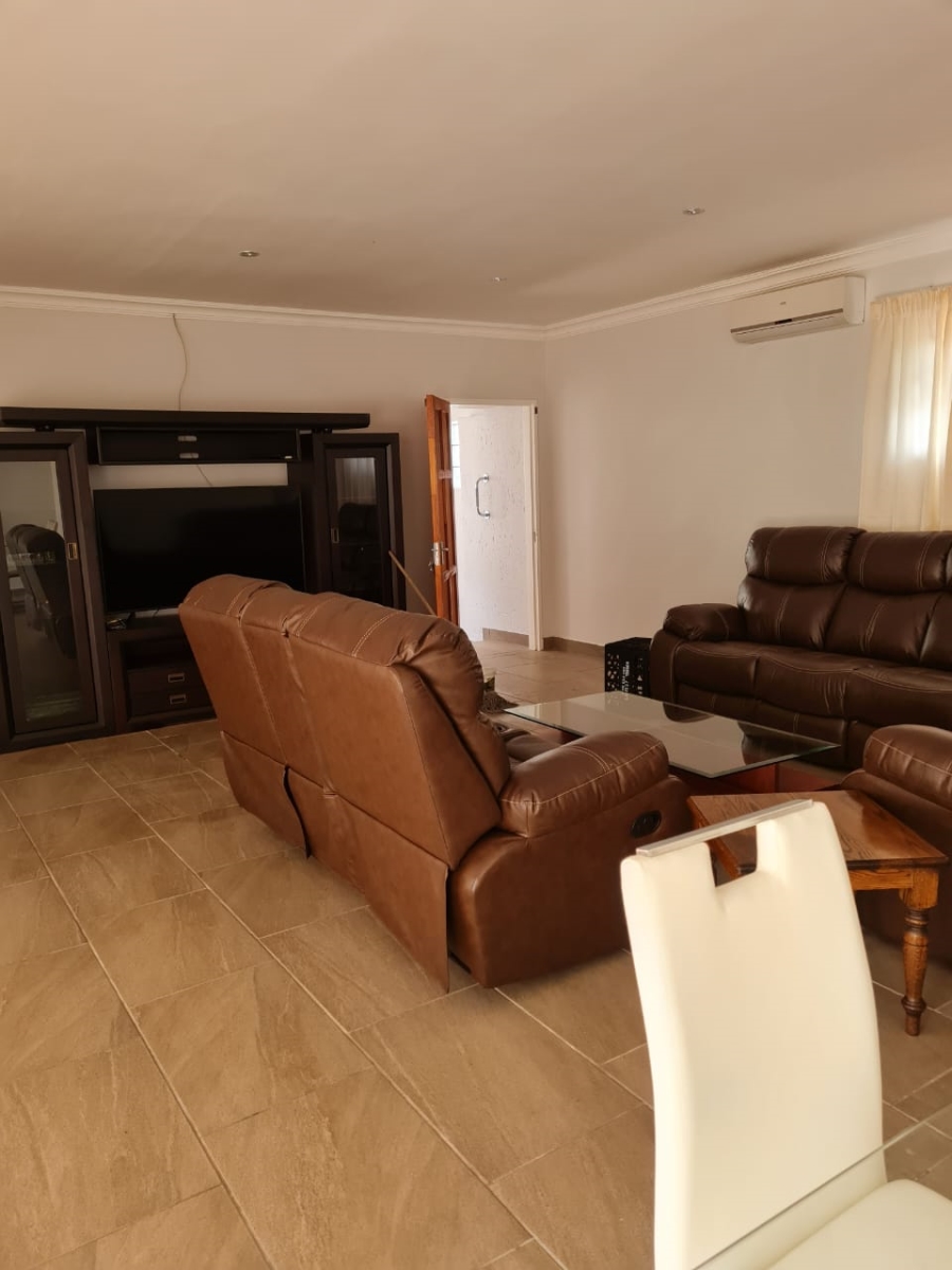 4 Bedroom Property for Sale in Rant En Dal Gauteng