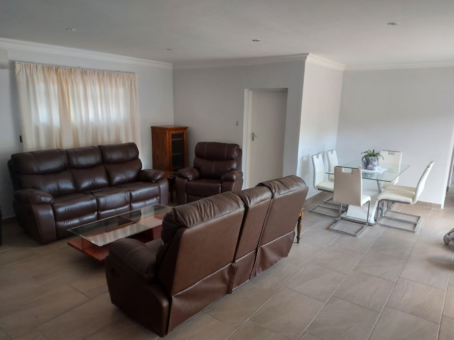 4 Bedroom Property for Sale in Rant En Dal Gauteng