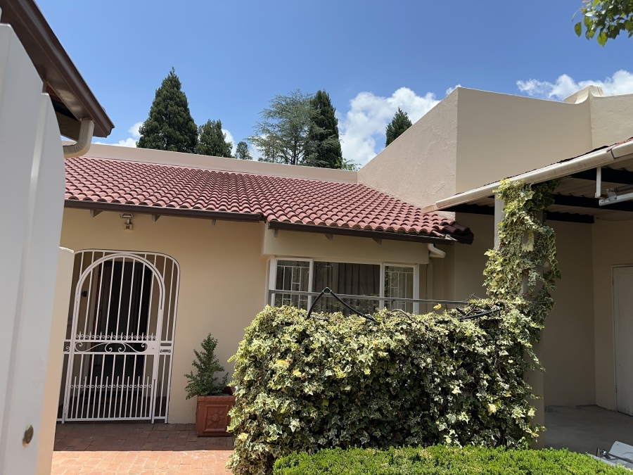 To Let 3 Bedroom Property for Rent in Paulshof Gauteng