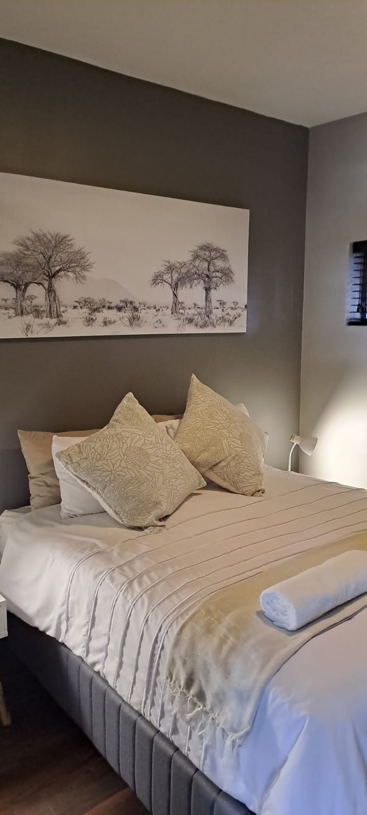 To Let 2 Bedroom Property for Rent in Rosebank Gauteng