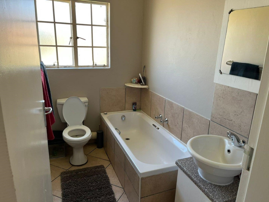 2 Bedroom Property for Sale in Sugar Bush Estate Gauteng