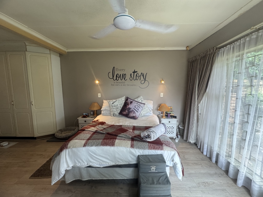 5 Bedroom Property for Sale in Selcourt Gauteng