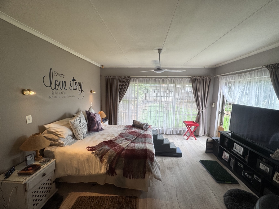 5 Bedroom Property for Sale in Selcourt Gauteng