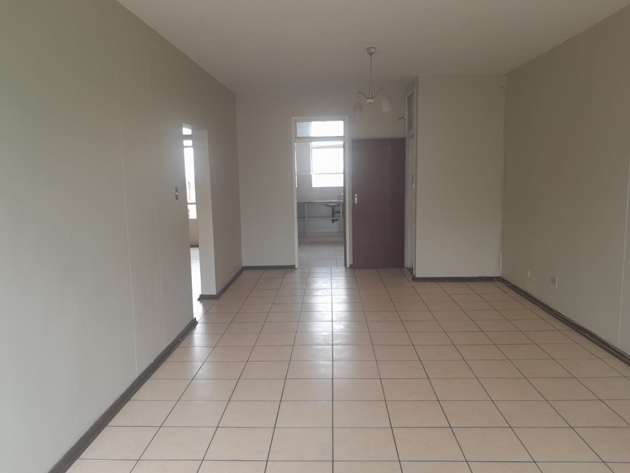 To Let 2 Bedroom Property for Rent in South Crest Gauteng