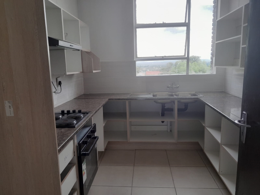 To Let 2 Bedroom Property for Rent in South Crest Gauteng