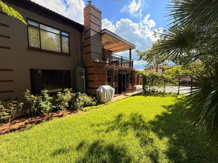 To Let 3 Bedroom Property for Rent in Amberfield Gauteng