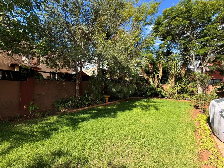 To Let 3 Bedroom Property for Rent in Amberfield Gauteng