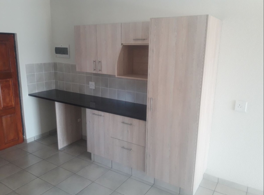 To Let 3 Bedroom Property for Rent in New Market Gauteng