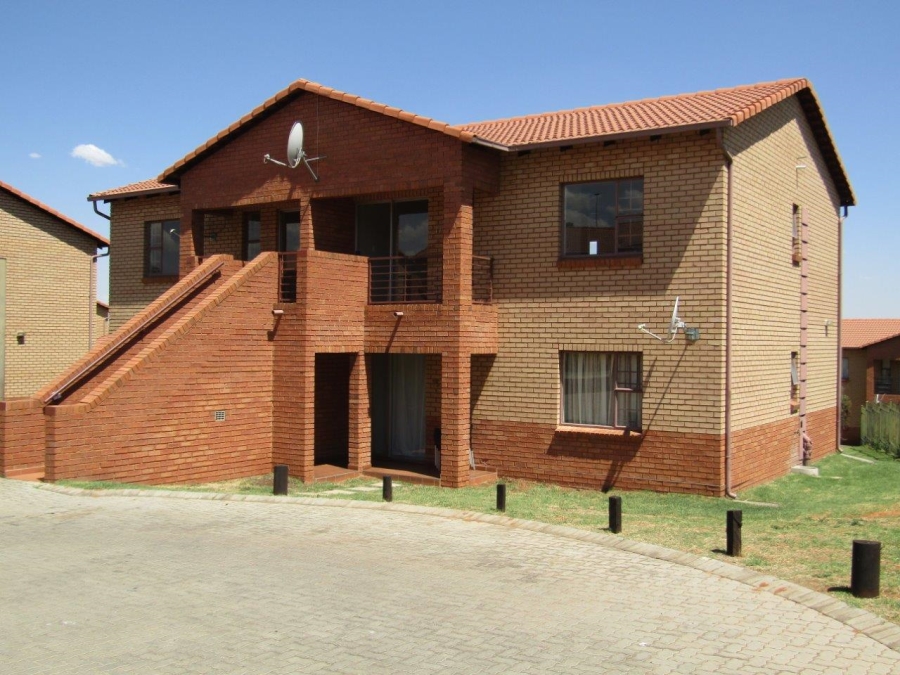 To Let 2 Bedroom Property for Rent in Albemarle Gauteng