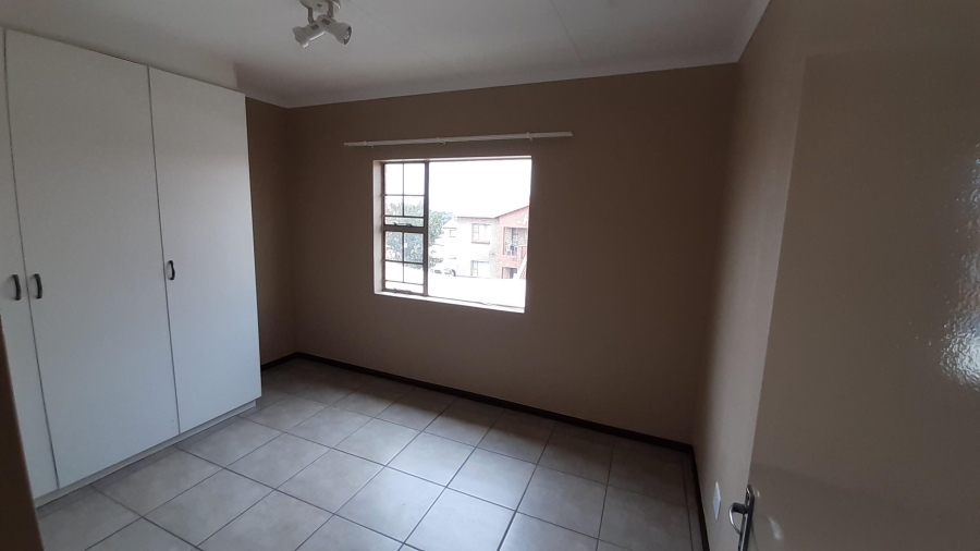 To Let 2 Bedroom Property for Rent in Albemarle Gauteng