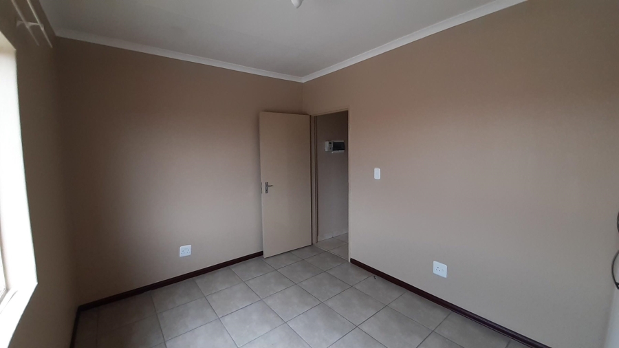 To Let 2 Bedroom Property for Rent in Albemarle Gauteng