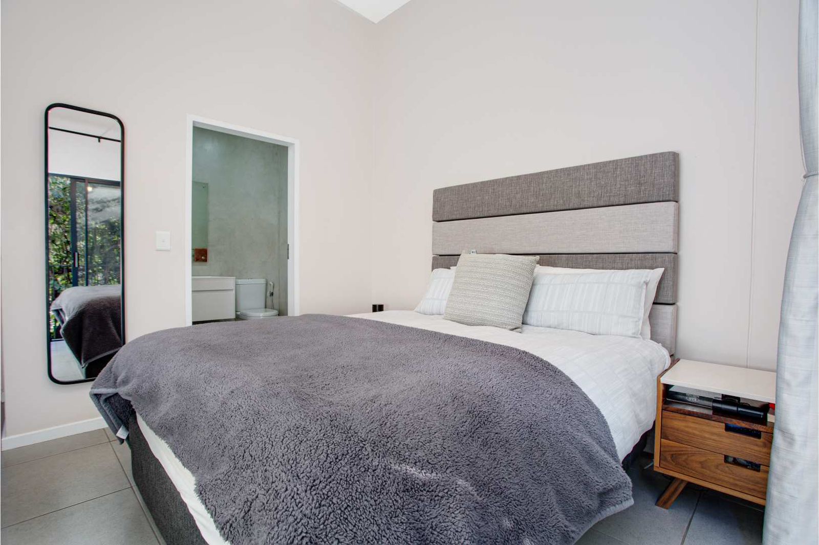 2 Bedroom Property for Sale in Linden Gauteng